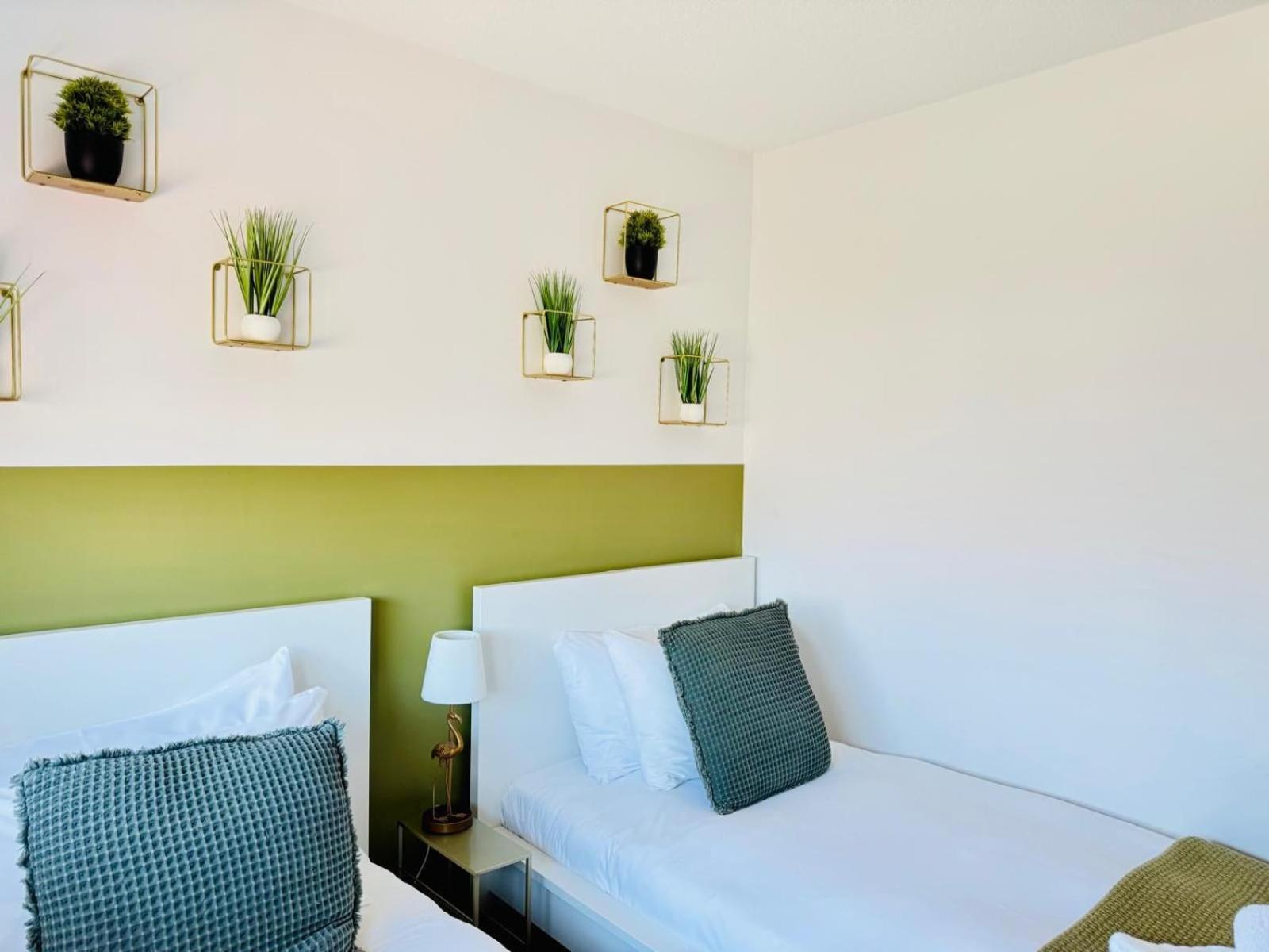 2 Bed House, Sleeps 6, Dog Friendly, Close To A14 M11, With Garden & Parking Long Stay Work Contractor Leisure, Jade CBG Exterior foto